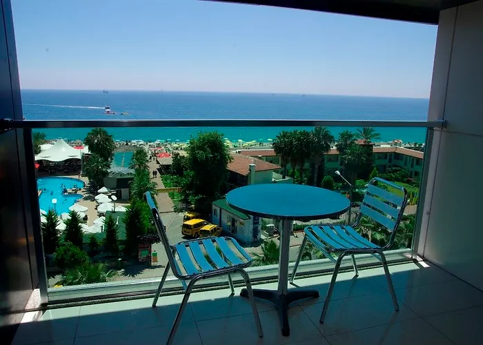 Delfino Boutique מלון אלאניה